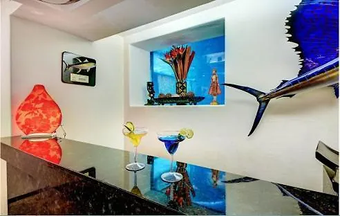 Amazing Hacienda For 14 Guests! Steps To The Beach! Playa del Carmen Mexico