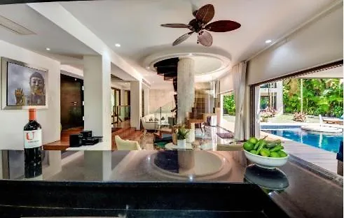 Villa Amazing Hacienda For 14 Guests! Steps To The Beach! Playa del Carmen