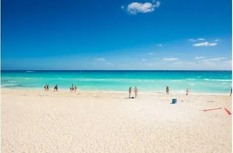 Amazing Hacienda For 14 Guests! Steps To The Beach! Playa del Carmen 0*,  Mexico