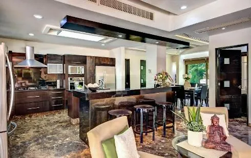 Amazing Hacienda For 14 Guests! Steps To The Beach! Playa del Carmen Villa